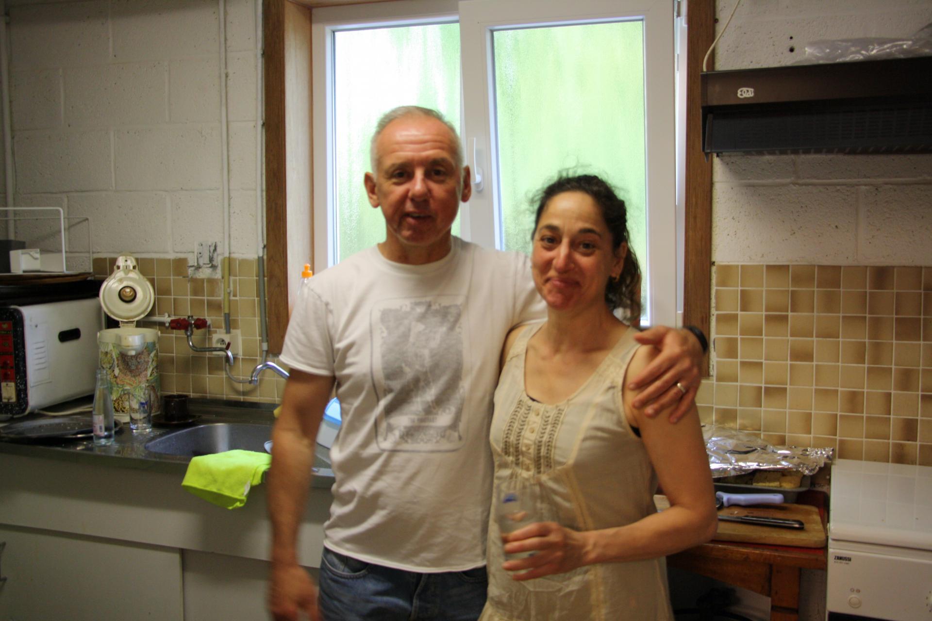 Michel Henin et Agnès Melon qui a apporté et préparé les zakouskis ! Excellents !